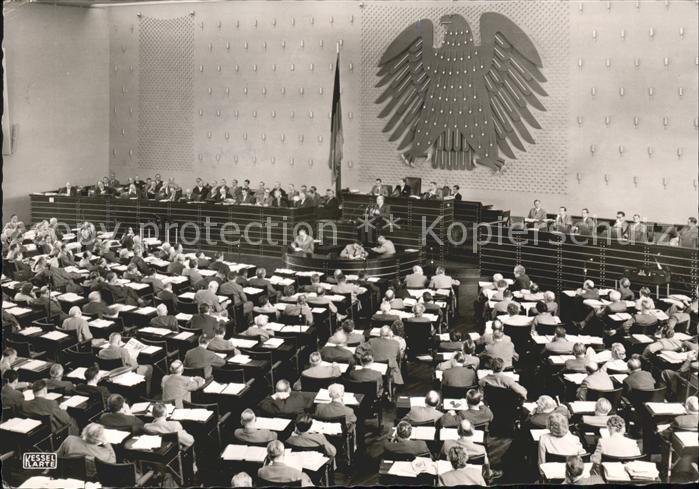 Politik Plenarsaal Bundestag Bundesadler