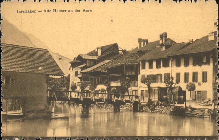 Interlaken BE Alte Haeuser Aare