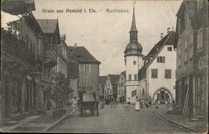 Benfeld  Bas-Rhin Marktplatz Kutsche