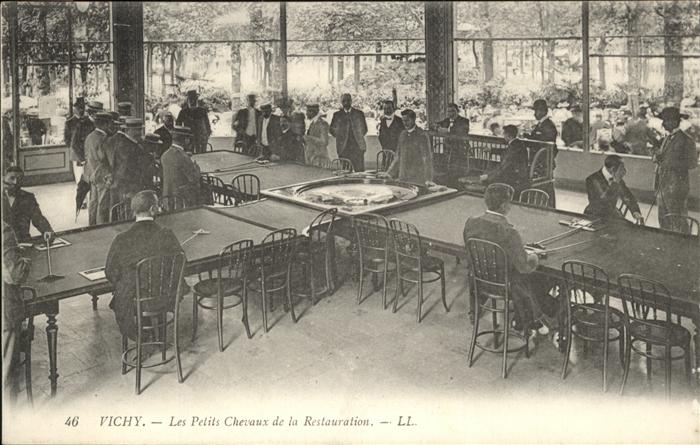 Vichy Allier les Petits Chevaux Restauration