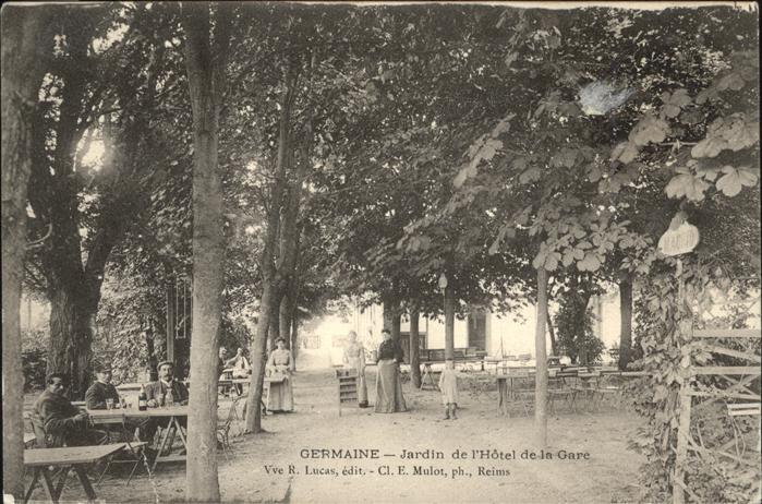 Germaine Marne Jardin de l_Hotel de la Gare