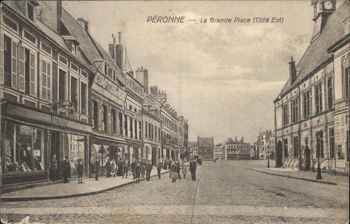 Peronne 80 Somme Grande Place