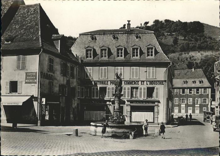 Thann Haut Rhin Elsass Rue Statue Saint Thiebaut Brunnen
