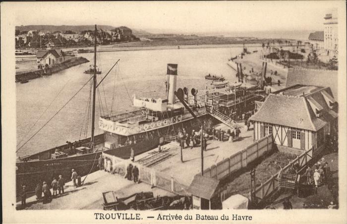 Trouville-sur-Mer Arrivee du Bateau