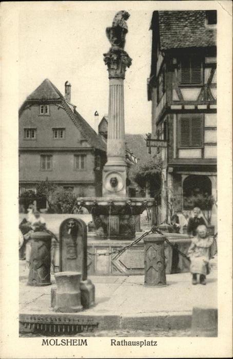 Molsheim Rathausplatz Brunnen, Kinder
