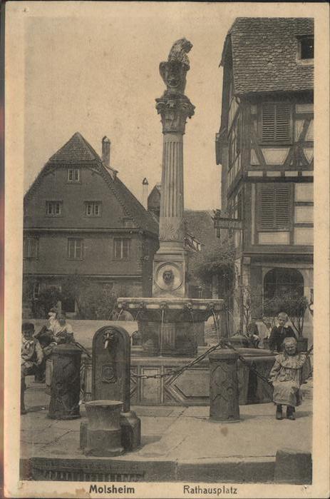 Molsheim Rathausplatz Brunnen, Kinder