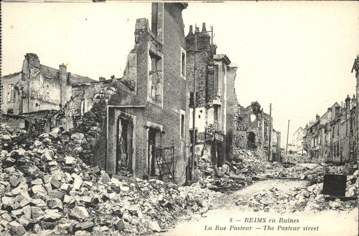 Reims Champagne Ardenne en Ruines Pasteur street