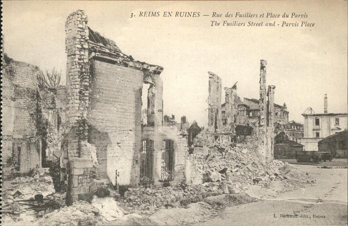 Reims Champagne Ardenne en Ruines Place du Parvis