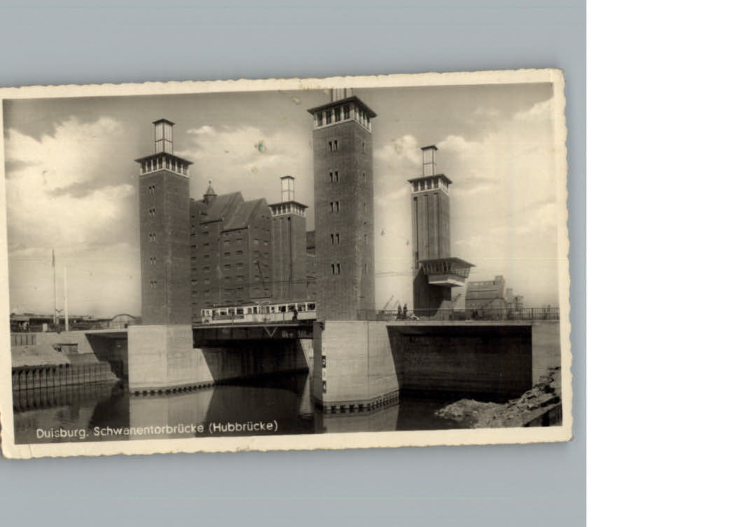 Duisburg Ruhr Schwanentorbruecke