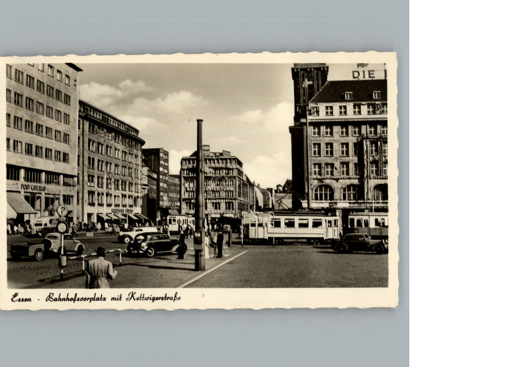 Essen Ruhr Bahnhofsvorplatz Kettwiger Strasse, Strassenbahn