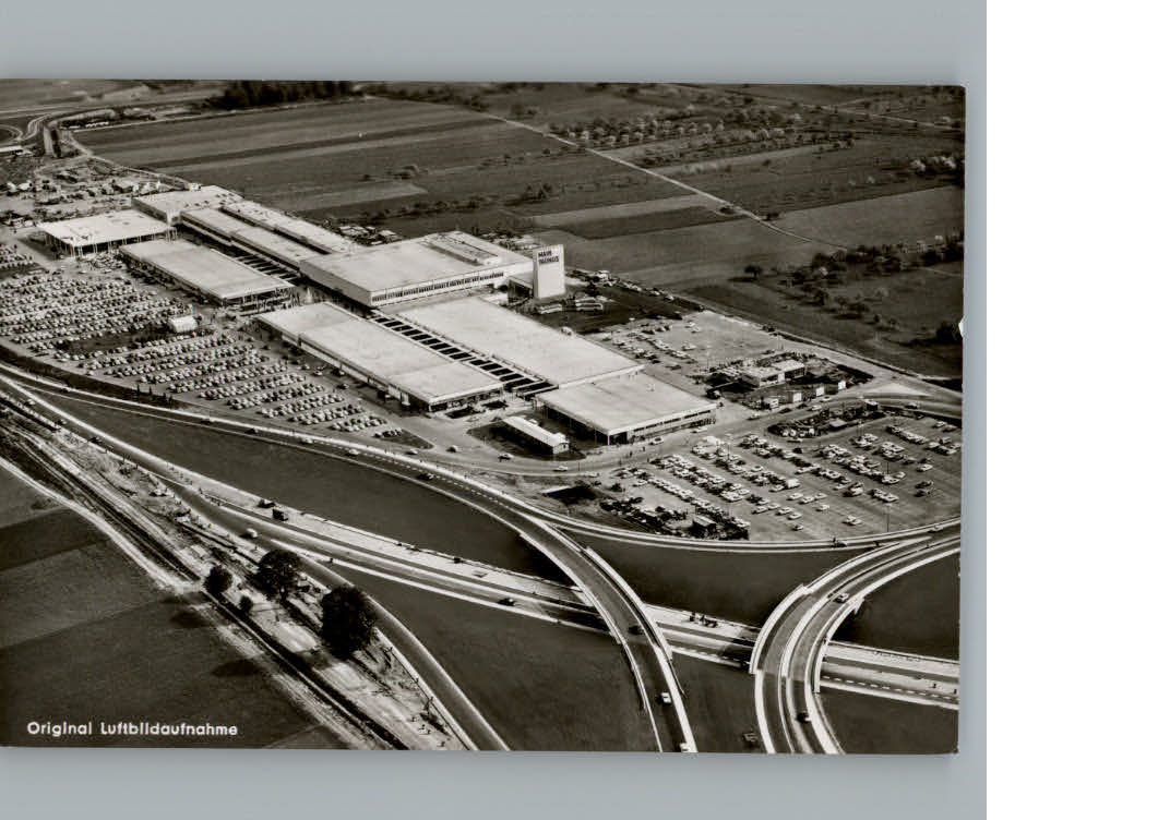 Frankfurt Main Fliegeraufnahme HERTIE Main-Taunus-Zentrum