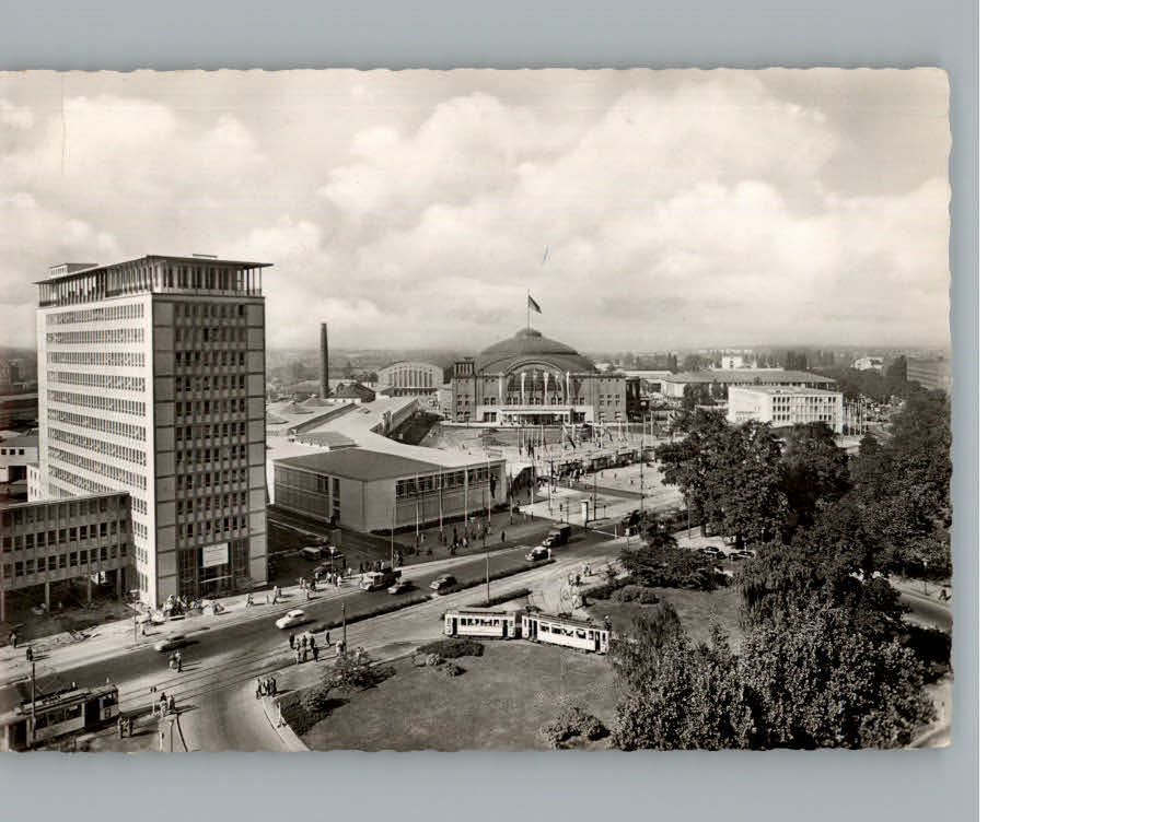 Frankfurt Main Messeglaende Strassenbahn