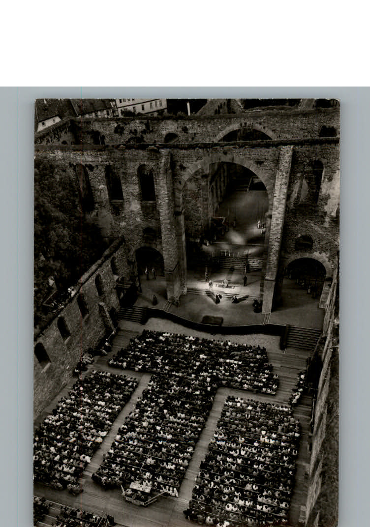 Bad  Hersfeld Festspiele in der Stiftsruine