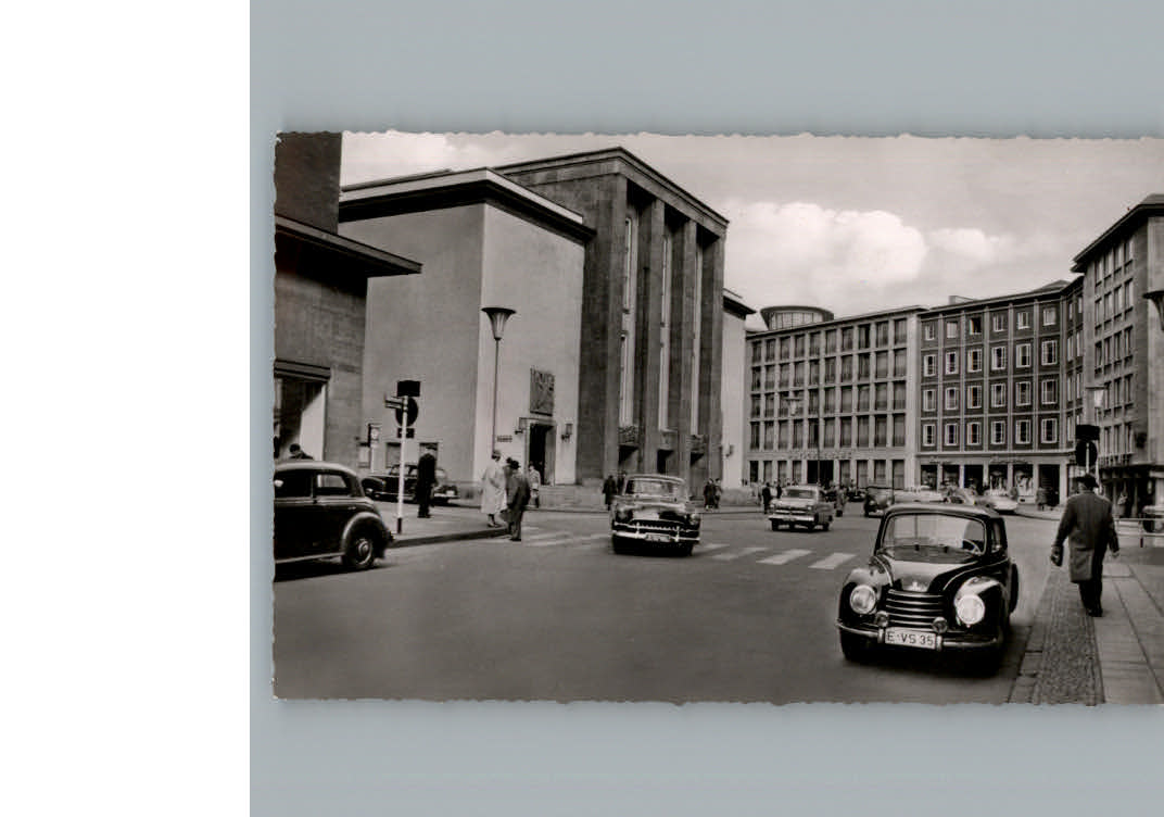 Essen Ruhr Theaterplatz