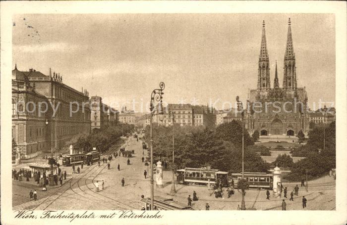 Strassenbahn Wien Freiheitsplatz Votivkirche