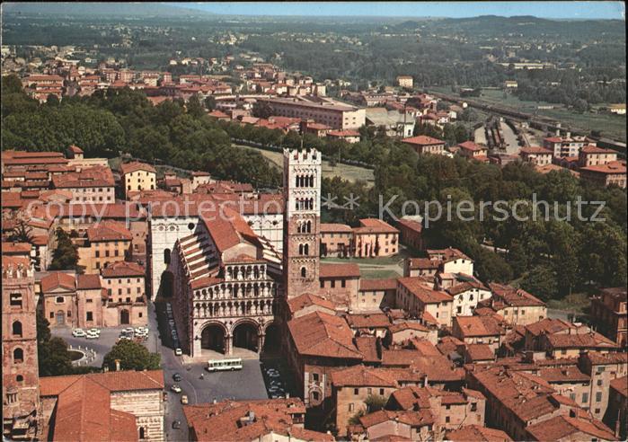 LUCCA Toskana IT Gesamtansicht