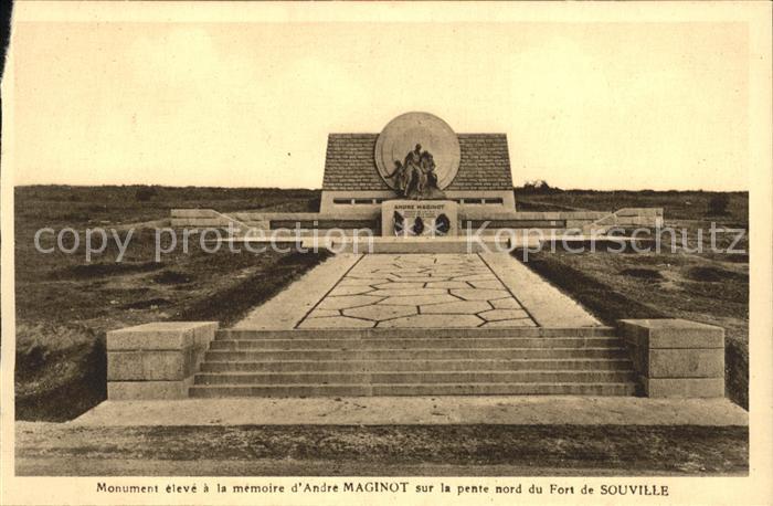 Paris Monument eleve a la memoire Andre Magin