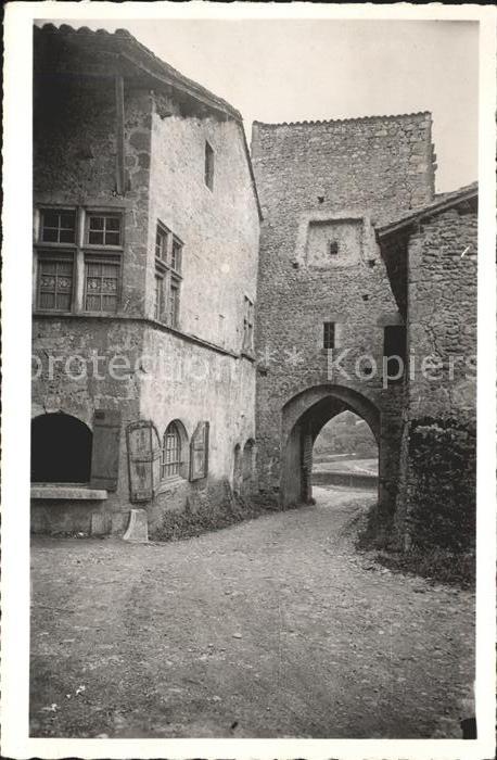 Perouges Sortie par la Porte d_En Haut