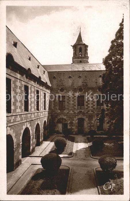 Vendome Le Lycee Cour d_honneur