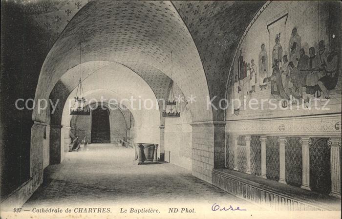 Chartres 28 Cathedrale Le Baptistere
