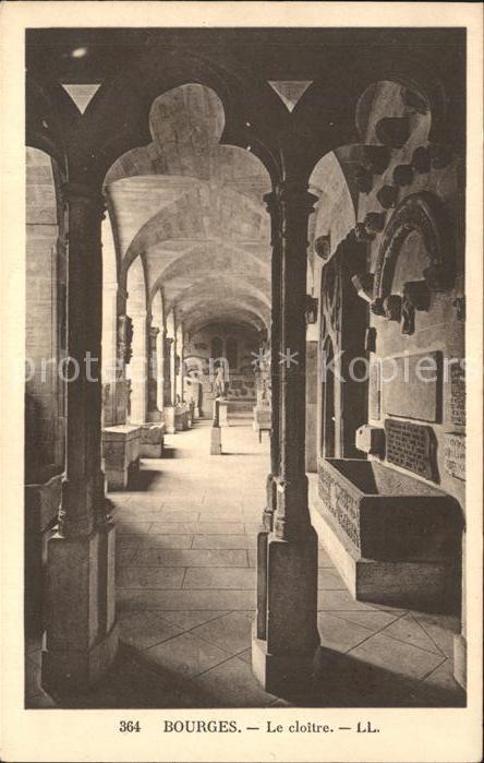 Bourges Le cloitre