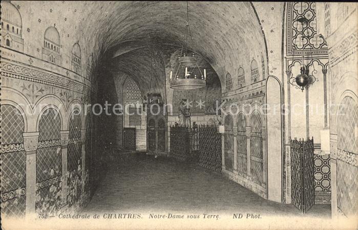 Chartres 28 Cathedrale Notre Dame sous Terre