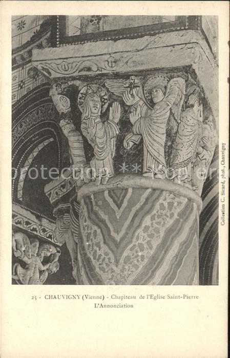 Chauvigny Chapiteau de l'eglise Saint Pierre