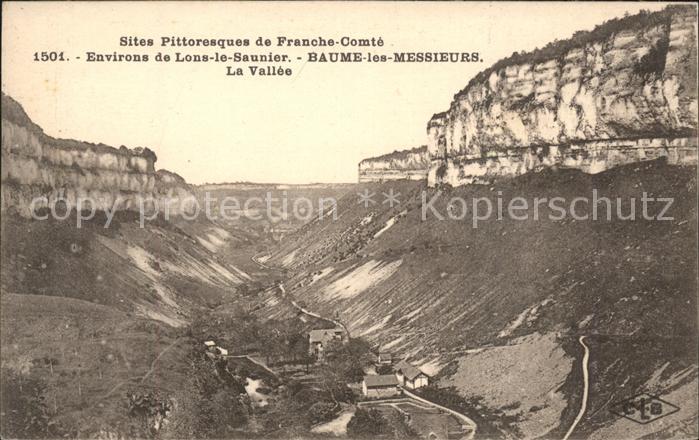 Baume-les-Messieurs Vue panoramique de la vallee