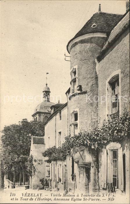 Vezelay Vieille Maison XVI siecle Tour de l_Hor