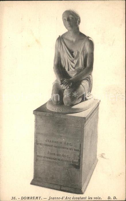 Domremy-la-Pucelle Vosges Jeanne d_Arc ecoutant les voix Statue M
