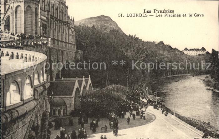Lourdes Hautes Pyrenees Les Piscines et le Gave