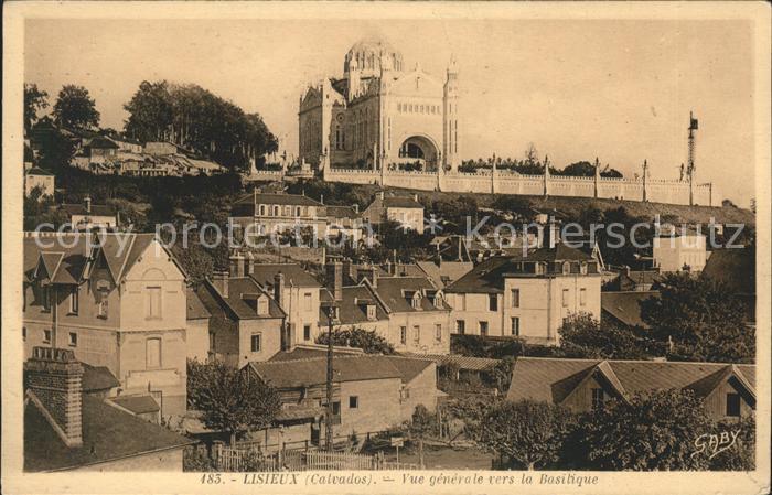 Lisieux Vue generale vers la Basilique