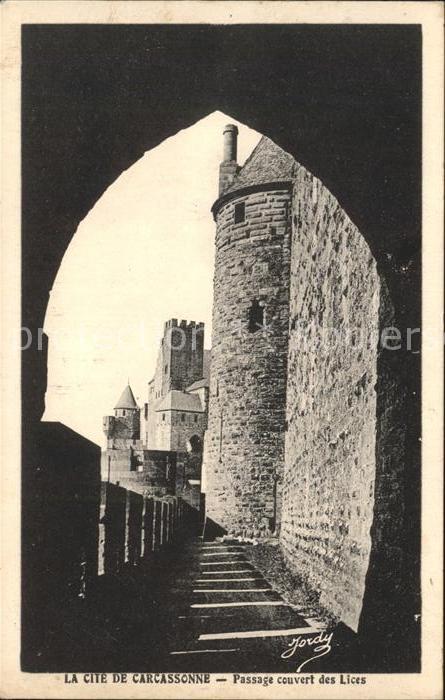 Carcassonne La Cite Passage couvert des Lices Chate