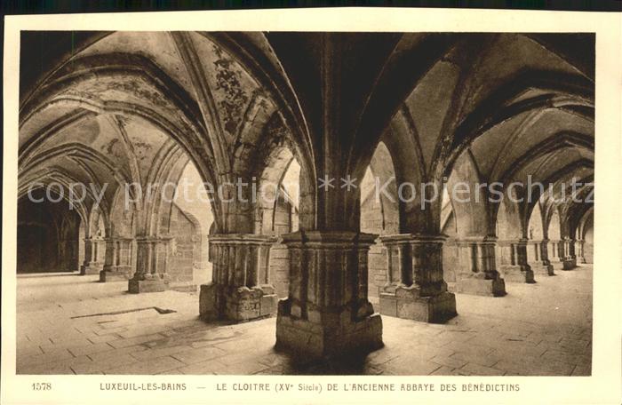 Luxeuil-les-Bains Cloitre de l'ancienne Abbaye des Benedi