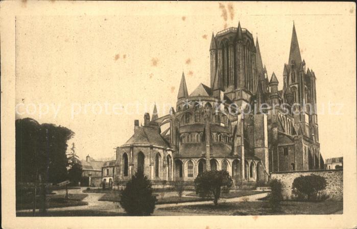 Coutances Abside de la Cathedrale Jardin de l'anc