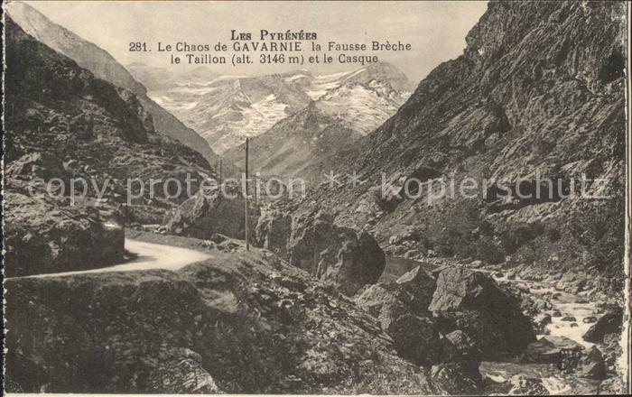 Gavarnie Hautes-Pyrenees Fausse Breche Taillon et le Casque