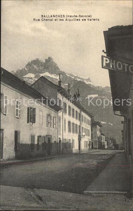 Sallanches Rue Chenal et les Aiguilles de Varens
