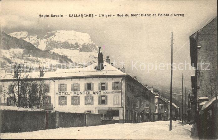 Sallanches en hiver Hotel Rue du Mont Blanc et Poi