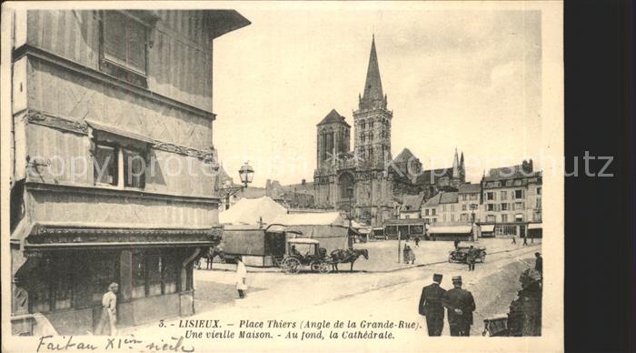 Lisieux Place Thiers vieille Maison Cathedrale