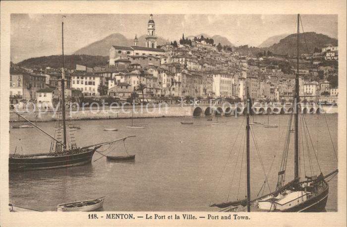 Menton Alpes Maritimes Le Port et la Ville Bateau