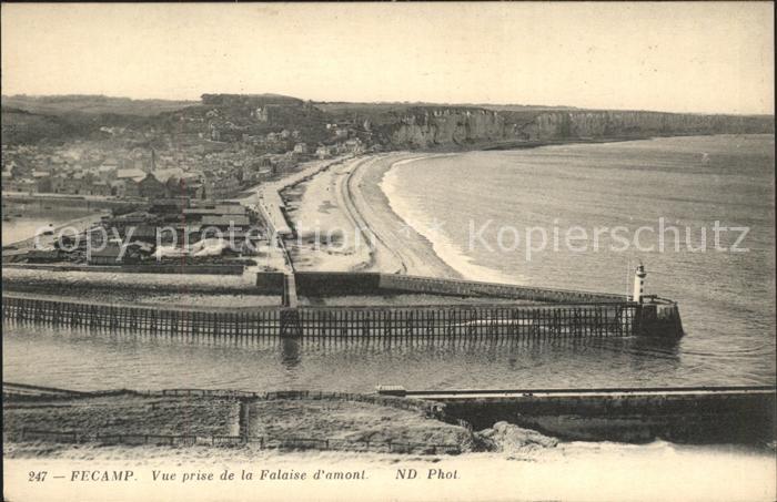 Fecamp Vue prise de la Falaise d_amont Phare P
