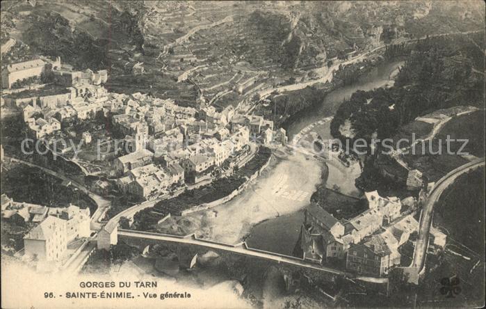 Sainte-Enimie Vue generale Gorges du Tarn