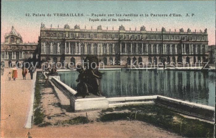 Versailles Yvelines Palais Facade sur les Jardins et le Par