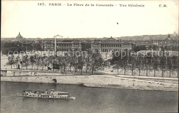 Paris Place de la Concorde Bords de la Seine