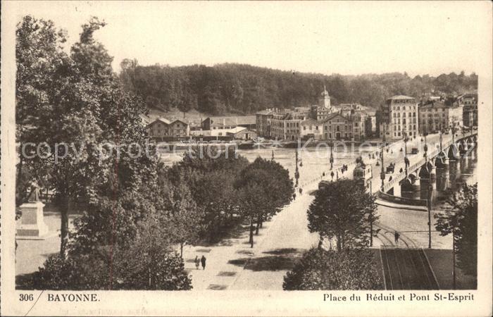 Bayonne 64 Place du Reduit et Pont Saint Esprit
