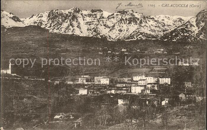 Calacuccia Panorama avec les Montagnes