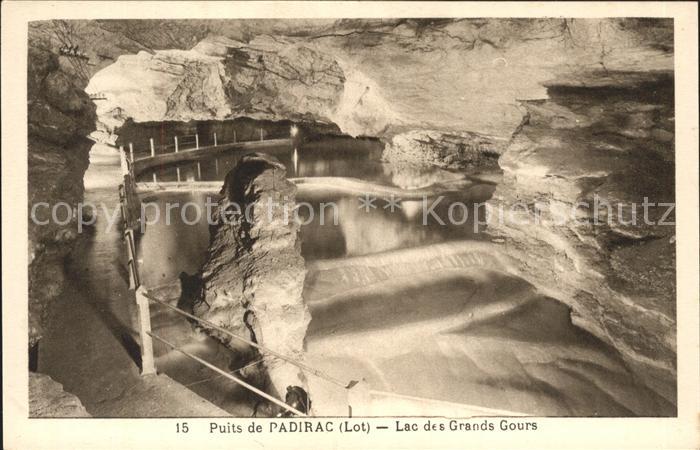 Hoehlen Caves Grottes Puits de Padirac Lac des Grands Gours