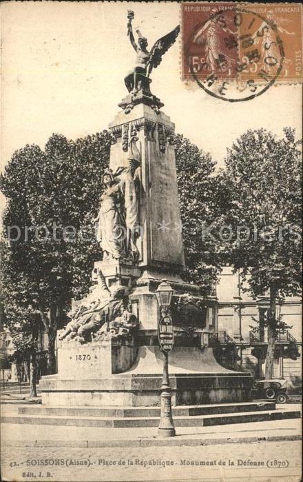 Soissons Aisne Place de la Republique Monument