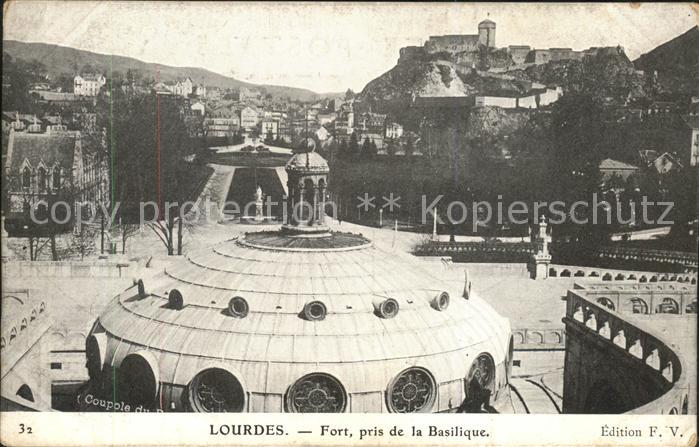Lourdes Hautes Pyrenees Fort pris de la Basilique