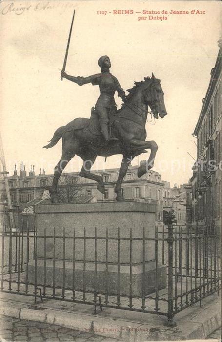 Reims Champagne Ardenne Statue de Jeanne d Arc